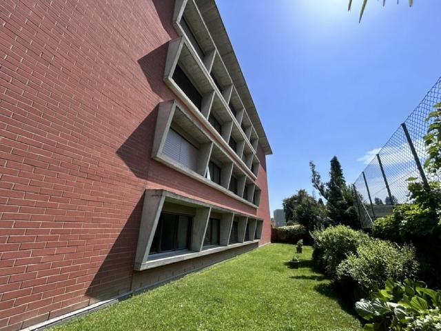 APPARTAMENTO 2.5 LOCALI DI 80mq CON GRADEVOLE SPAZIO ESTERNO GIARDINO