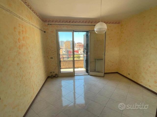 Appartamento 2 vani e mezzo + posto auto libero