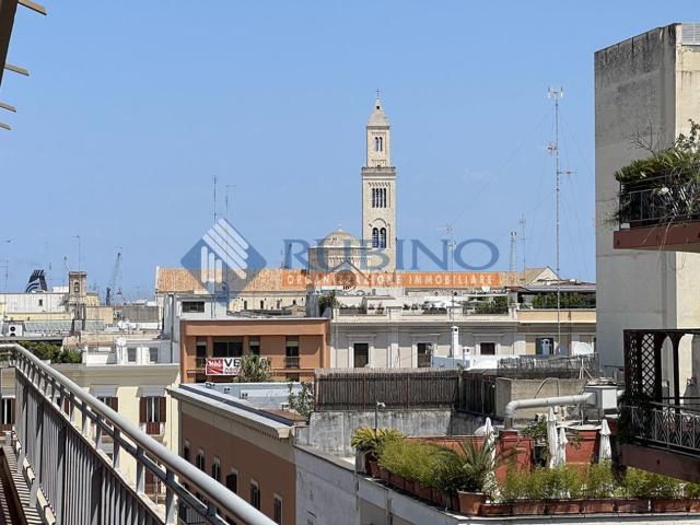 Appartamento 7 vani a Murat, Bari