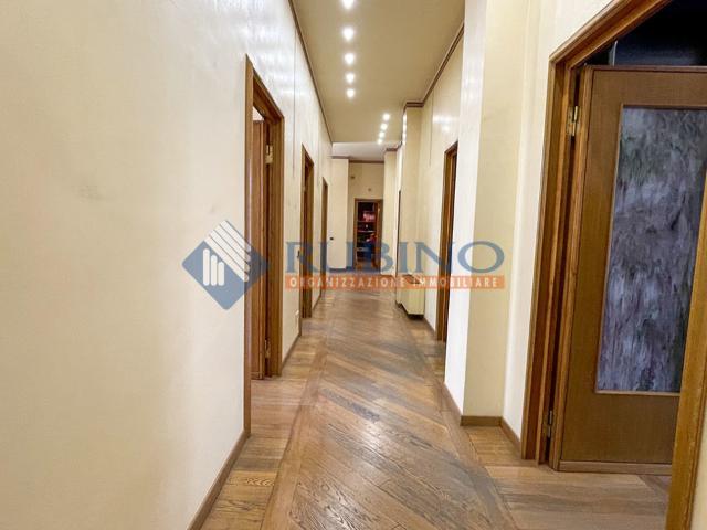 Appartamento 7 vani a Murat, Bari
