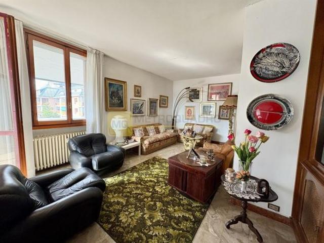 Appartamento 7 locali Rif. BelvedereB
