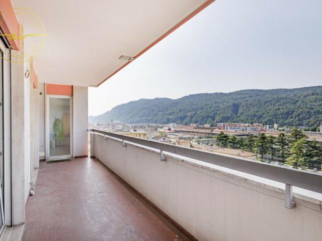 APPARTAMENTO 4.5 LOCALI CON TERRAZZA A BALERNA
