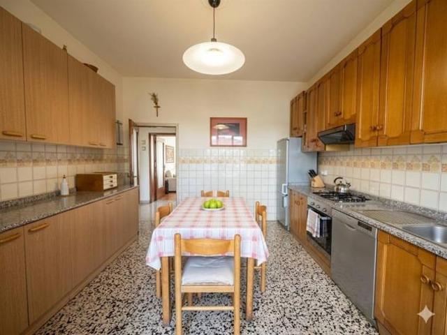 Appartamento 4 locali Rif. A328