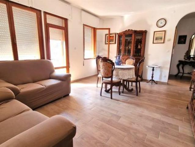 Appartamento 5 locali Rif. 2494