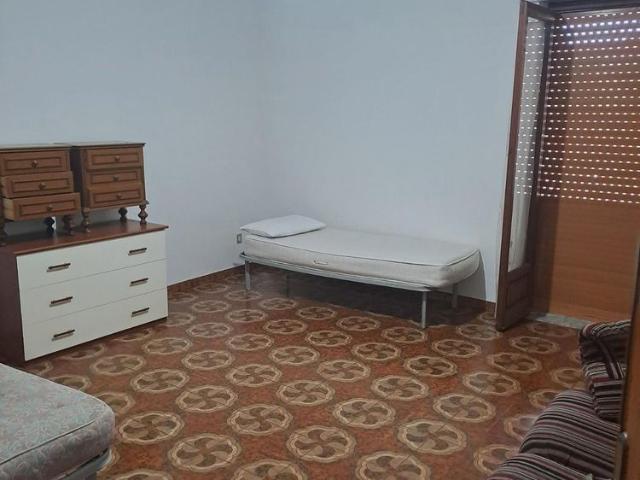 Appartamento completo arredato in zona servita