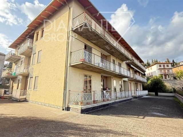 Appartamento con box a Tuoro sul Trasimeno
