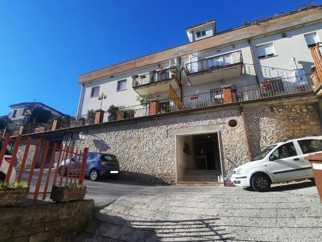 Appartamento con box a Veroli