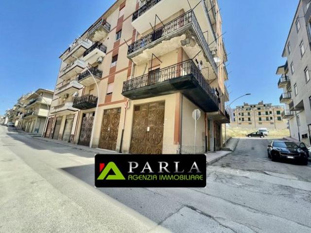 APPARTAMENTO CON BOX AUTO VIA MARIA CORSELLO CANICATTI