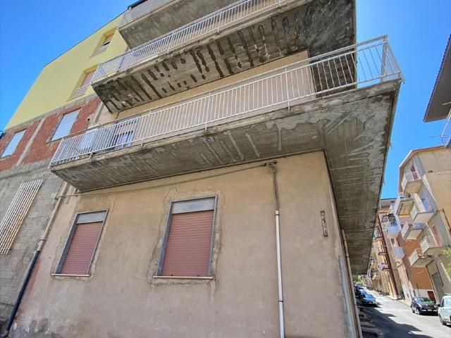 Appartamento con box doppio in via san luigi gonzaga 5, San Giovanni Gemini