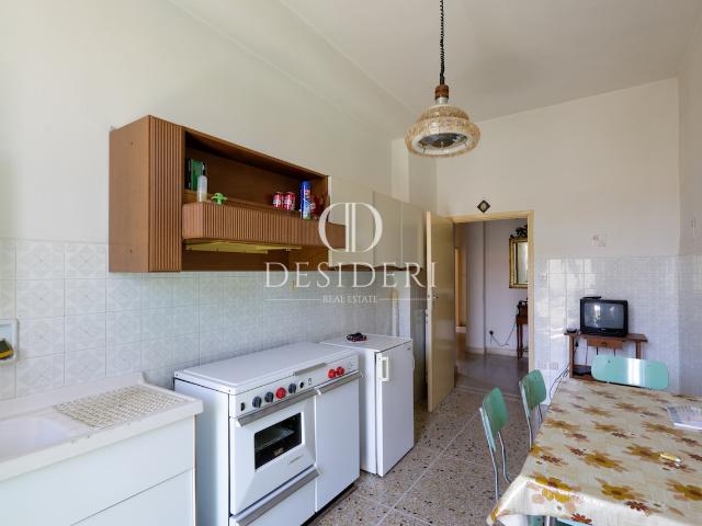 Appartamento con box in via rovereto, Grosseto