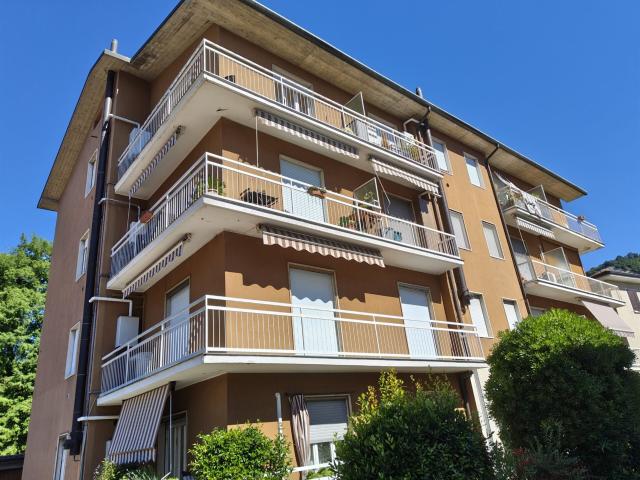Appartamento con due camere da letto vicino al lago 122m² Brescia