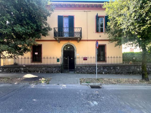 Appartamento con giardino a Barga