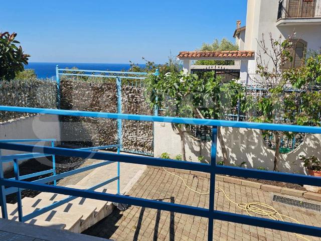 Appartamento con giardino a Scalea