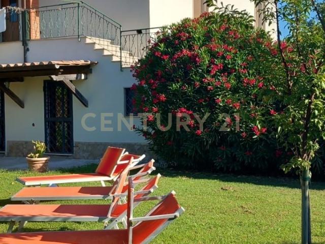 Appartamento con giardino in strada provinciale 128 parrina, Orbetello