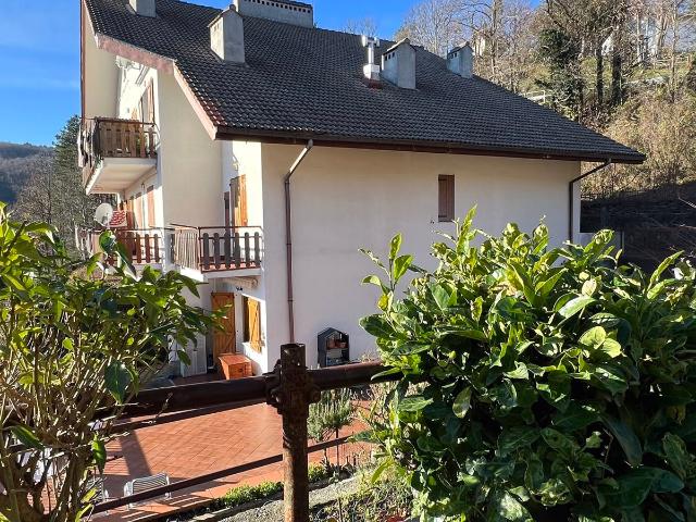 Appartamento con giardino in sp49 41, Urbe