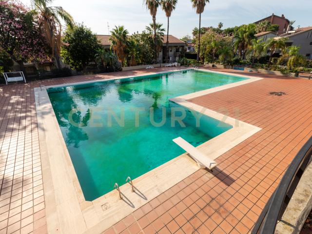 Appartamento con giardino in viale giuseppe lainò 5, Catania