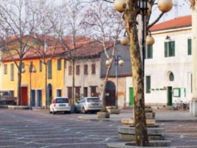 Appartamento con giardino privato e box auto 800eu