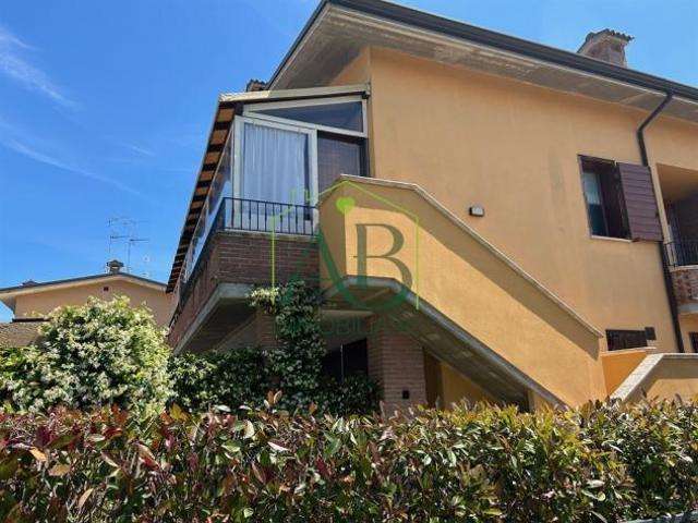 Appartamento con ingresso indipendente