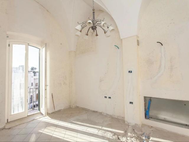 Appartamento con posizione unica nel centro storico 170m² Oria