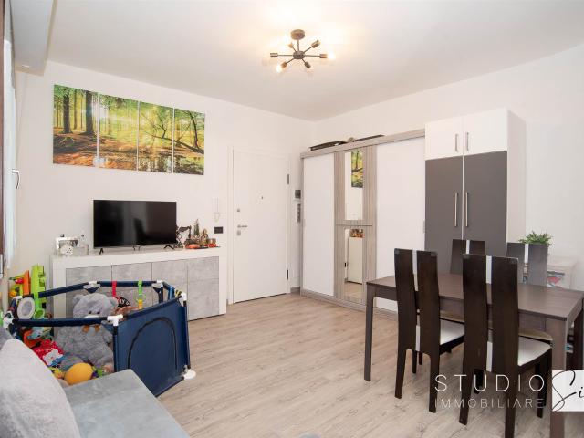 Appartamento con terrazza e garage in Pistoia Est