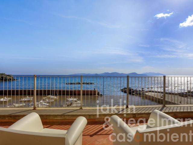 Appartamento con terrazza e vista mare a Piombino 186m² Piombino