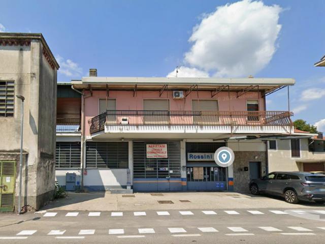 Appartamento con terrazzi a Ferno