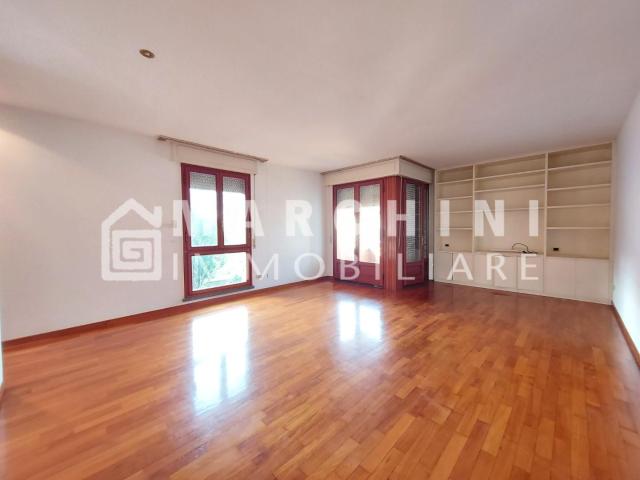 Appartamento con terrazzi, Lucca san marco