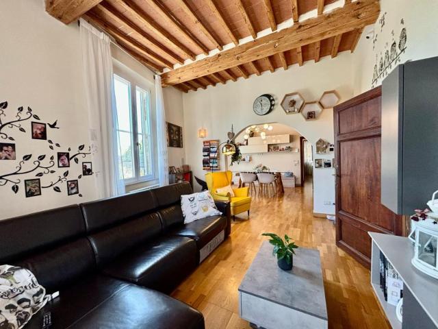 Appartamento con terrazzo a Capannoli