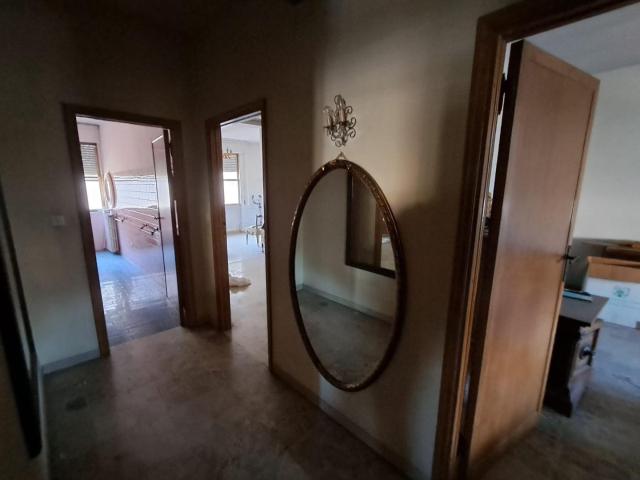 Appartamento con terrazzo a Cascina