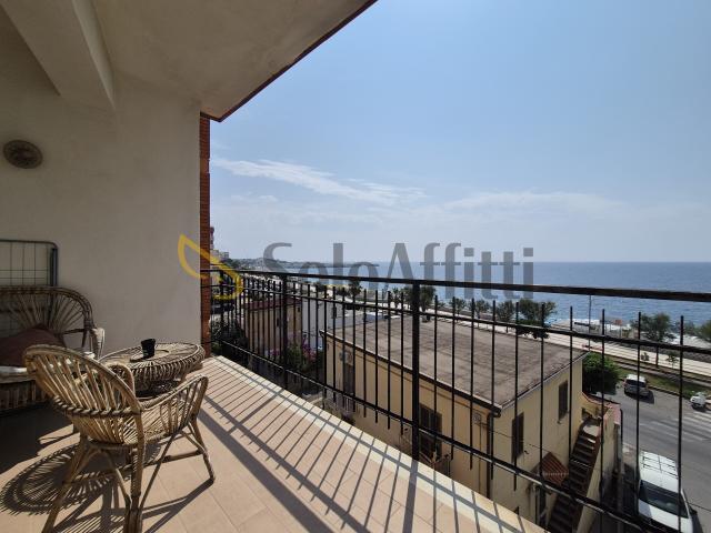 Appartamento con terrazzo, Catanzaro lido lungomare