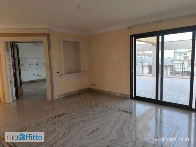 Appartamento con terrazzo Centro