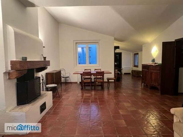 Appartamento con terrazzo Centro borgo teresiano