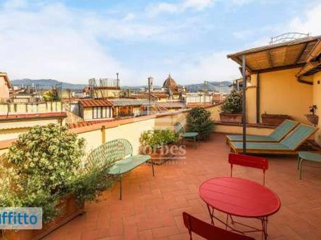 Appartamento con terrazzo Centro storico