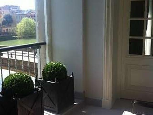 Appartamento con terrazzo Centro storico
