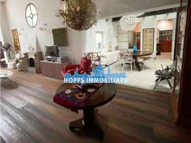 Appartamento con terrazzo Centro storico