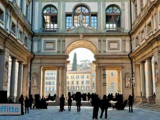 Appartamento con terrazzo Centro storico