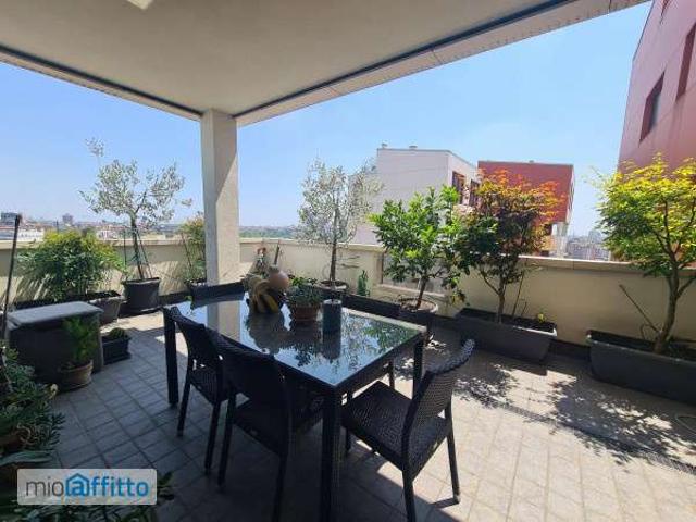 Appartamento con terrazzo Certosa, quarto oggiaro, villa pizzone
