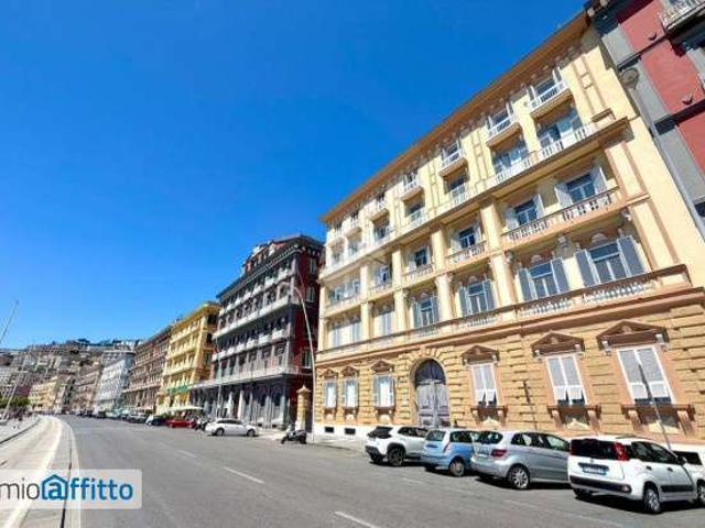 Appartamento con terrazzo Chiaia