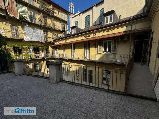Appartamento con terrazzo Cit turin