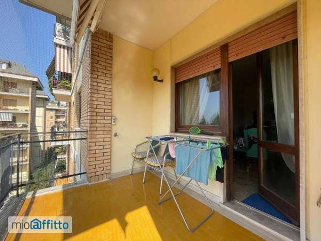 Appartamento con terrazzo Eur, laurentino, checchignola, montagnola, fonte meravigliosa