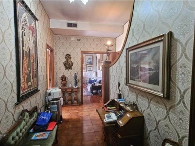 Appartamento con terrazzo, Empoli centro