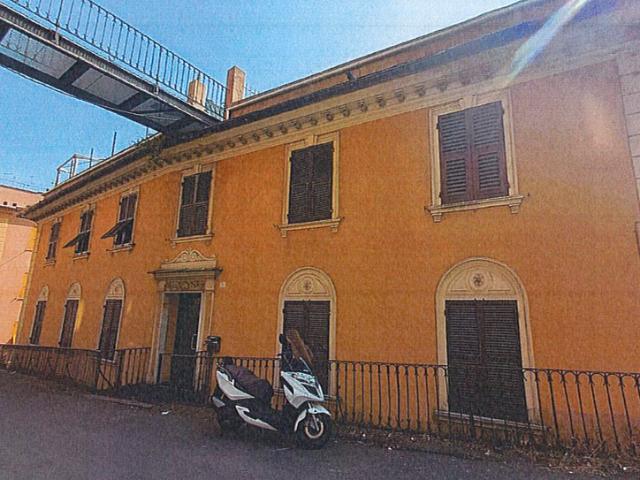 Appartamento con terrazzo in salita giovanni meloni 3/15, Genova