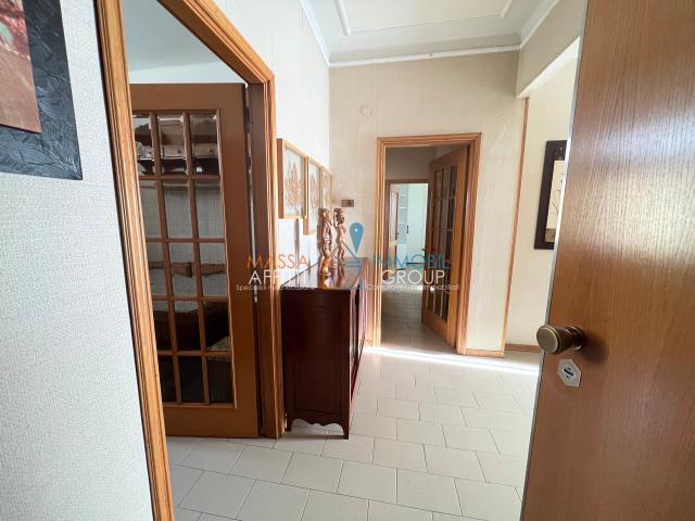 Appartamento con terrazzo in via galissano 11, Carrara