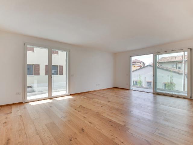 Appartamento con terrazzo in via l. c. farini 291, Cesena