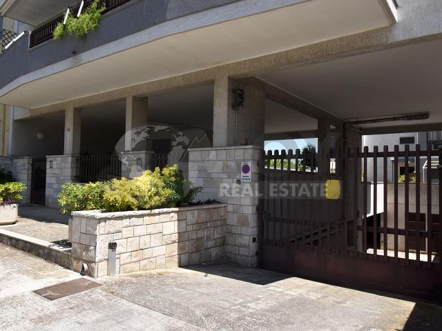 Appartamento con terrazzo in via lequile 26, Lecce