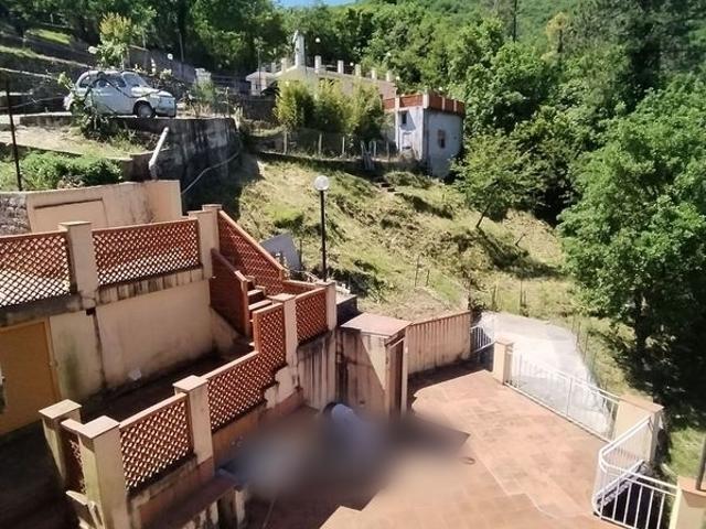 Appartamento con terrazzo in via olivella caminata 36, Casarza Ligure