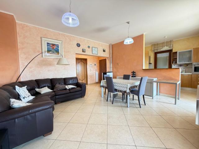 Appartamento con terrazzo in viale maiella 23/a, Francavilla al Mare