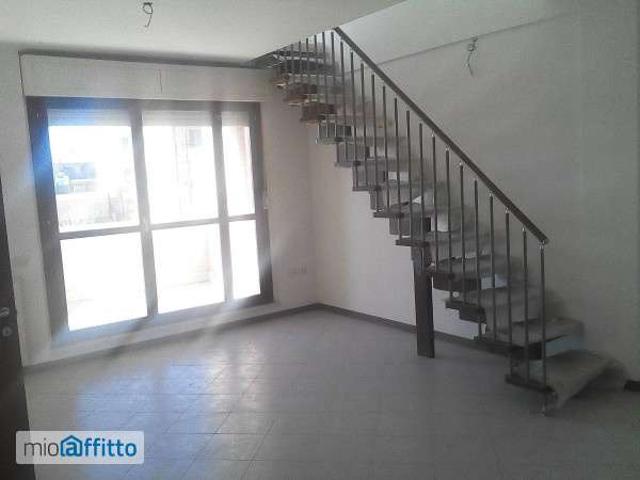 Appartamento con terrazzo Lunghezza, castelverde, ponte di nona, acqua vergine