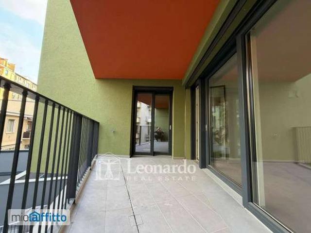 Appartamento con terrazzo P.ta genova, romolo, solari