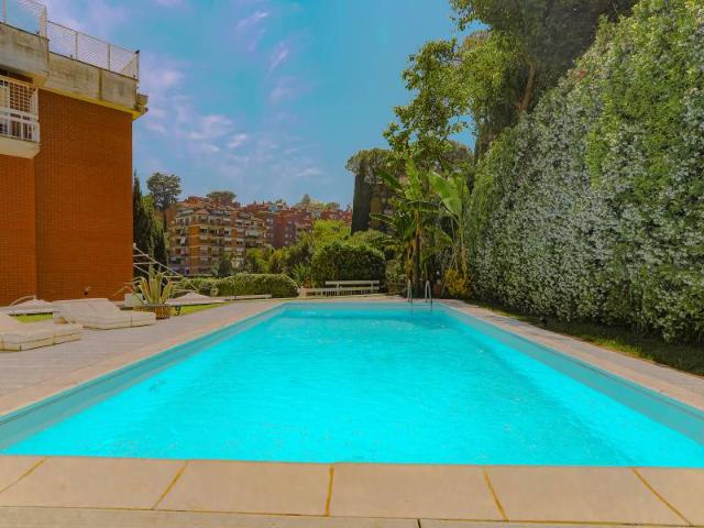 Appartamento con terrazzo, Roma camilluccia